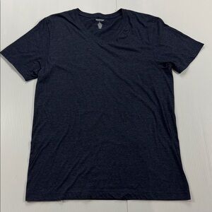 B24. Men's Navy V-Neck T-Shirt (L)